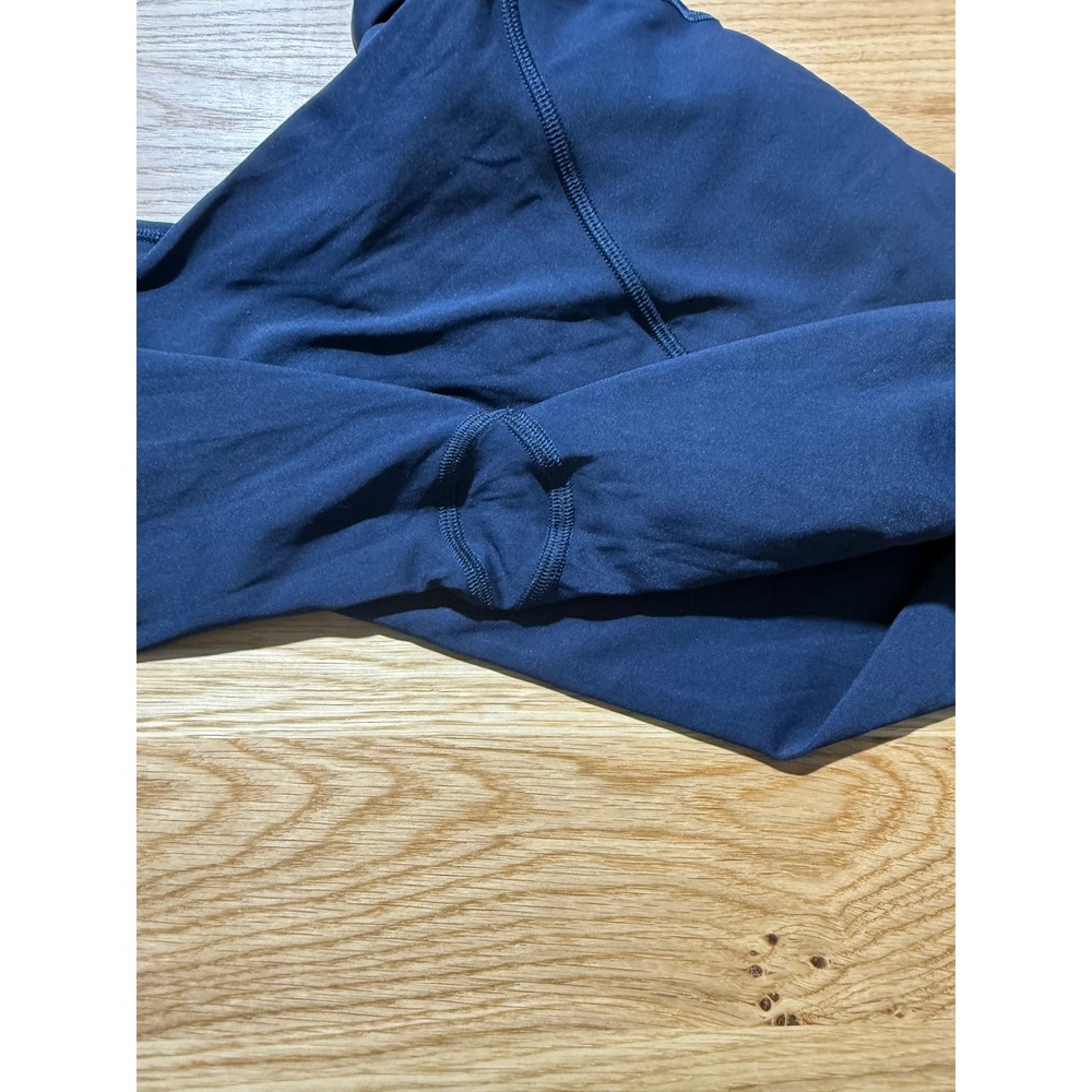 Lululemon Base Pace High-Rise Tight 25" — Size 4 - Picture 5 of 8